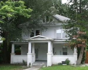 Old-house-1224719-638x505
